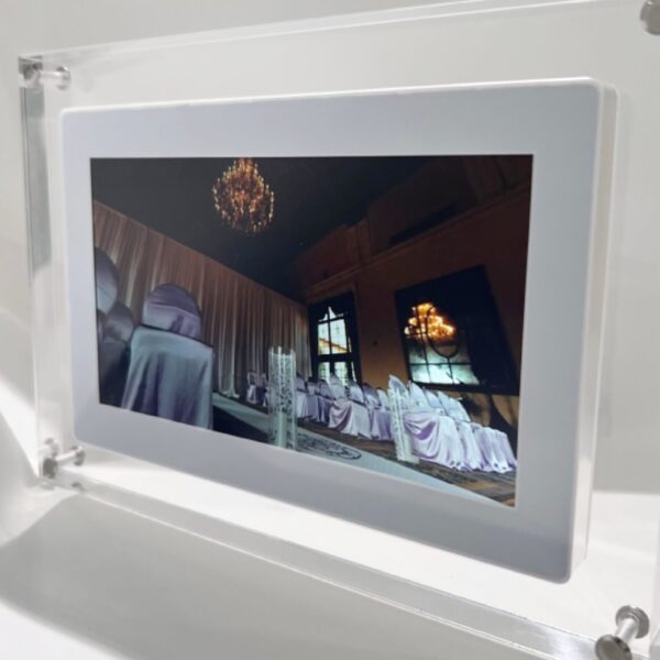 7" Clear Acrylic Cable Loaded Digital Video/Photo Frame - Image 6